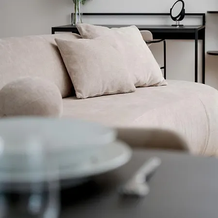 Nad Brzegiem Rzeki 2 Sypialnie Parking By Renters Prestige Lejlighed *