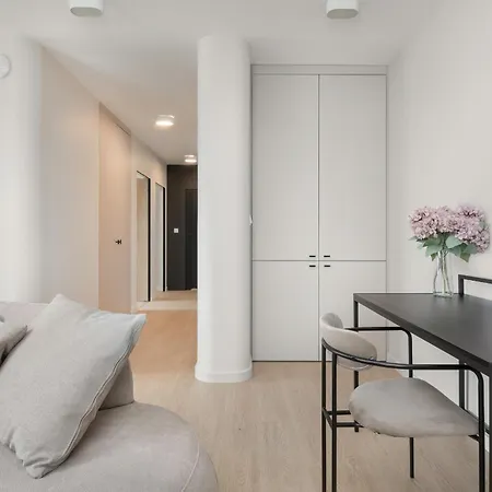 Nad Brzegiem Rzeki 2 Sypialnie Parking By Renters Prestige Wroclaw